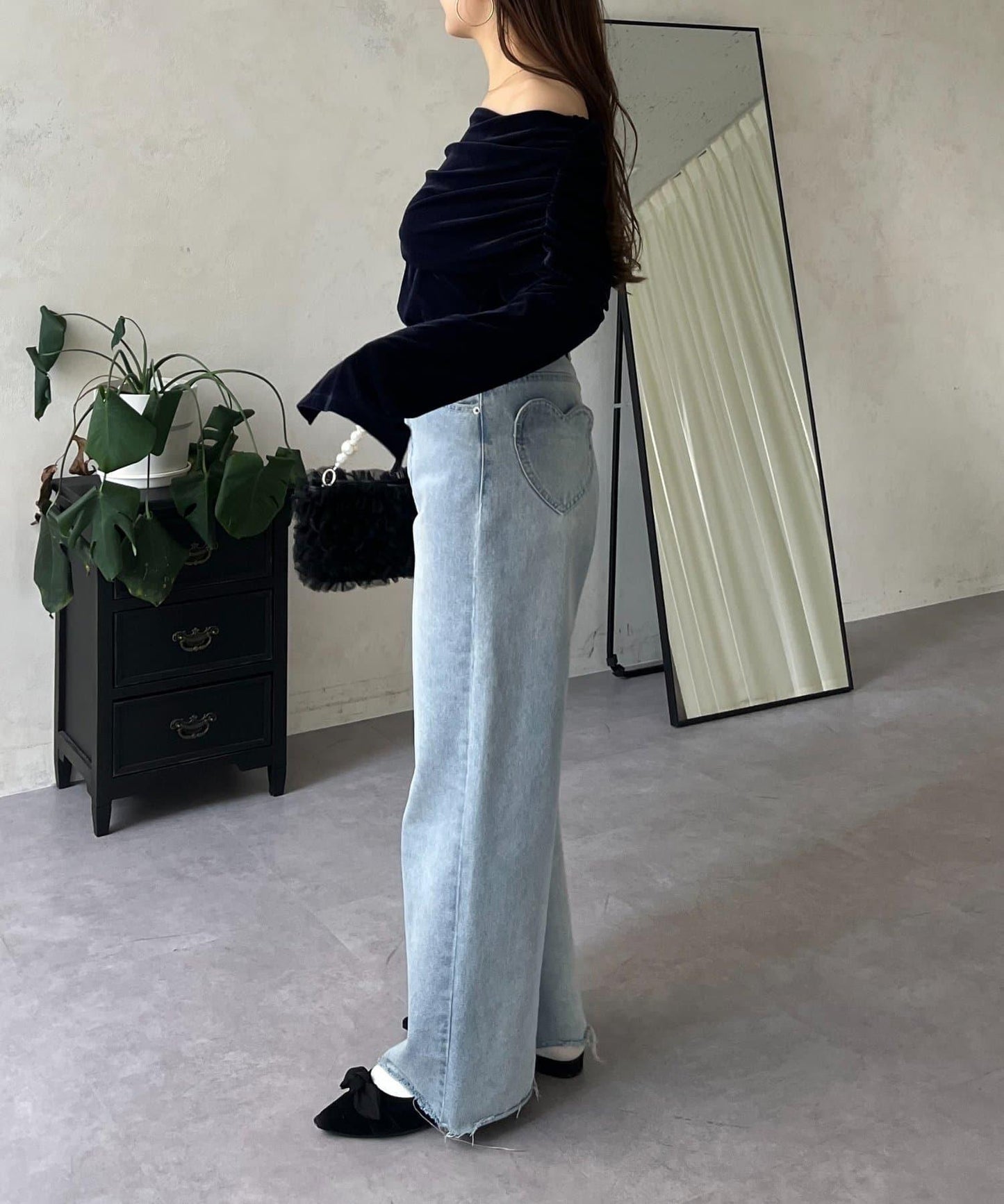 袖開叉透視天鵝絨一字肩上衣