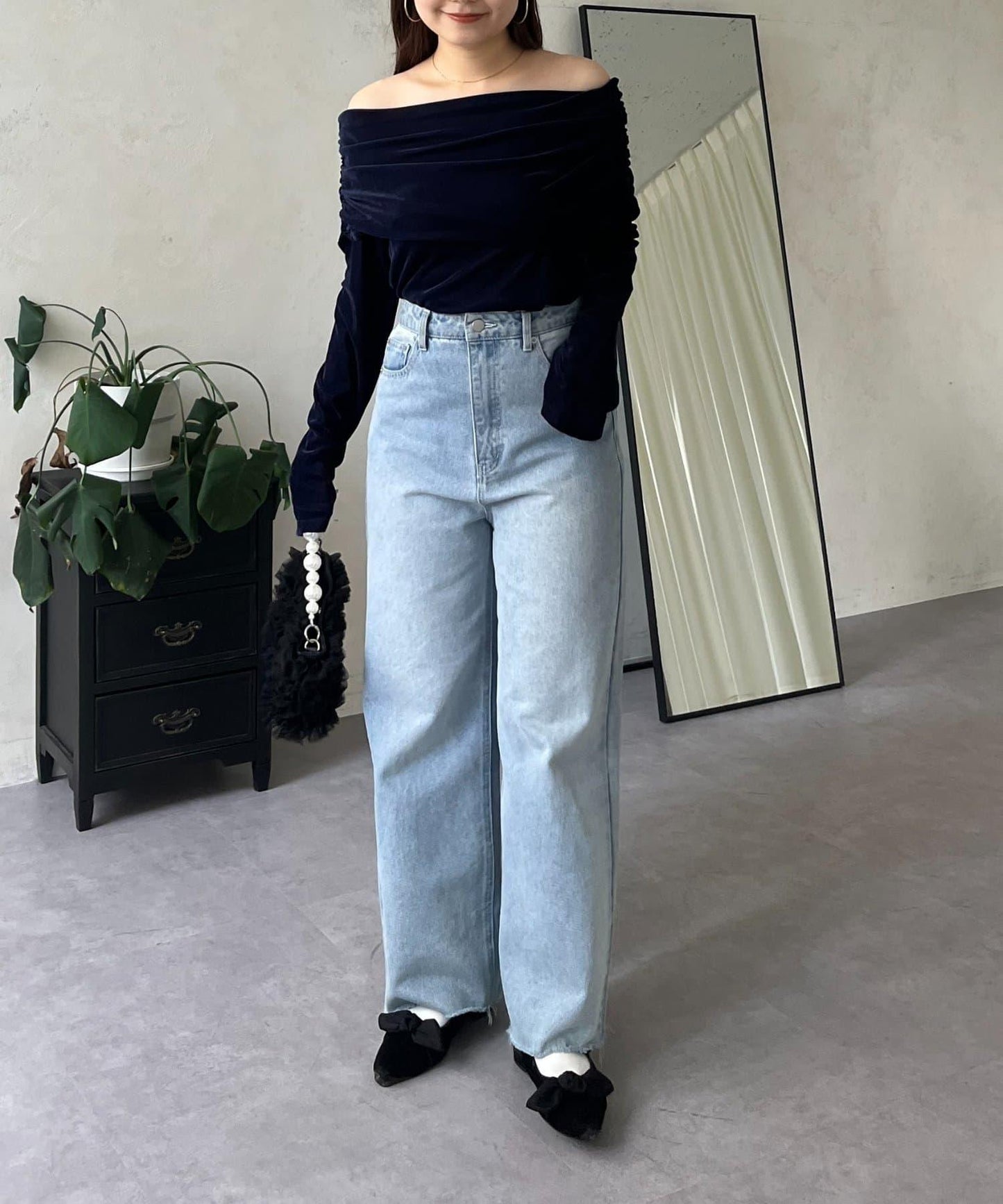 袖開叉透視天鵝絨一字肩上衣