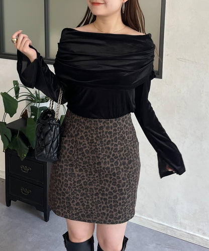 袖開叉透視天鵝絨一字肩上衣