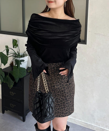 袖開叉透視天鵝絨一字肩上衣