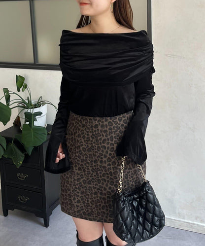 袖開叉透視天鵝絨一字肩上衣