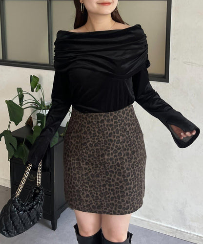 袖開叉透視天鵝絨一字肩上衣