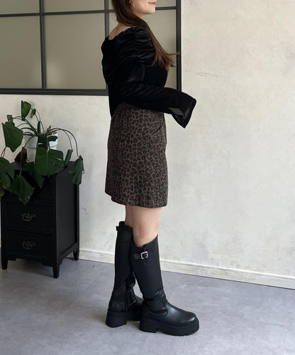 袖開叉透視天鵝絨一字肩上衣