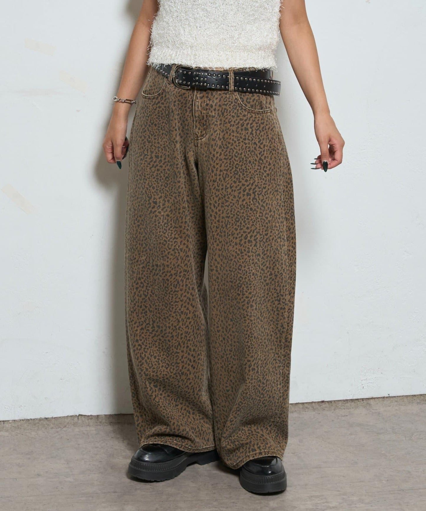 【WHO'S WHO gallery】多款圖案低腰牛仔褲