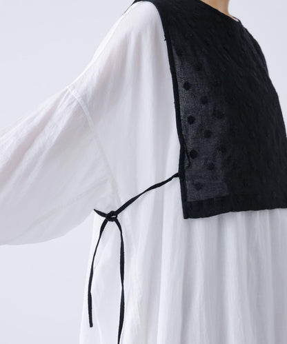 波點刺繡羊毛紗布圍兜