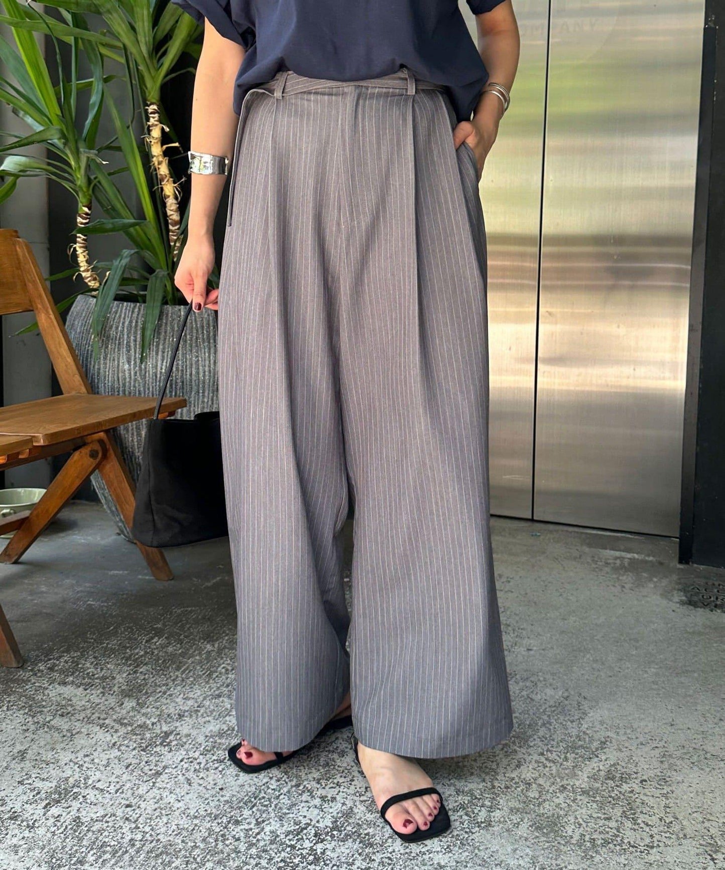 雙褶條紋寬腿褲