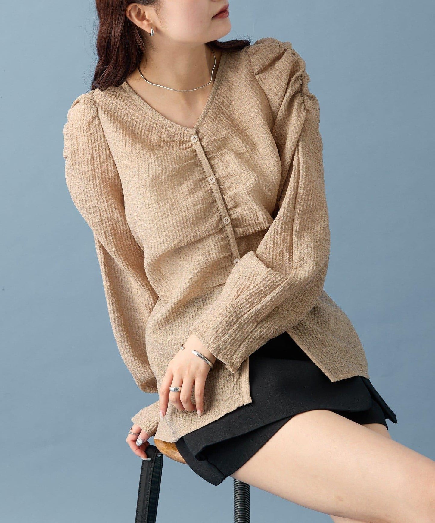 【mystic】V字褶皺襯衫