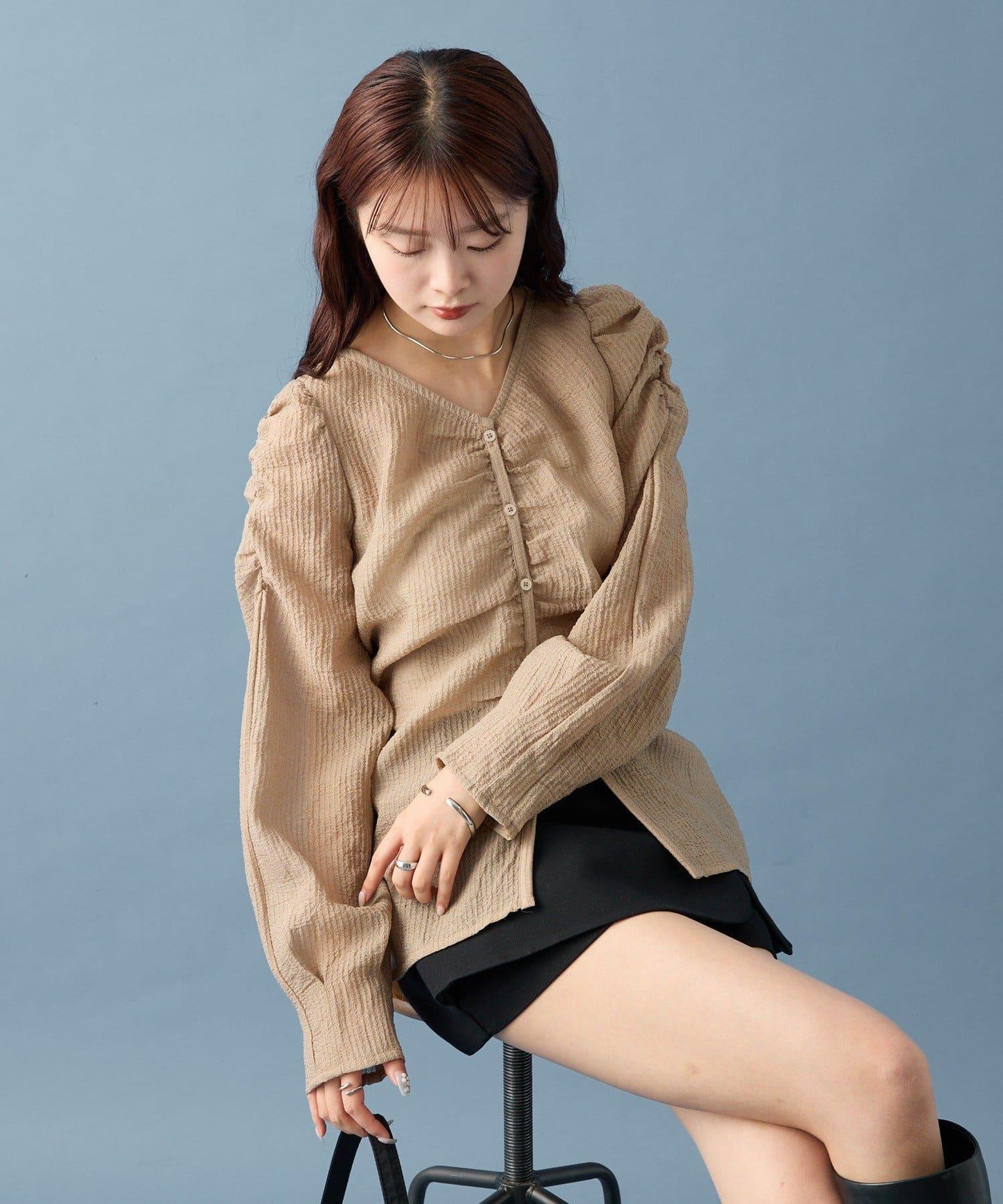 【mystic】V字褶皺襯衫