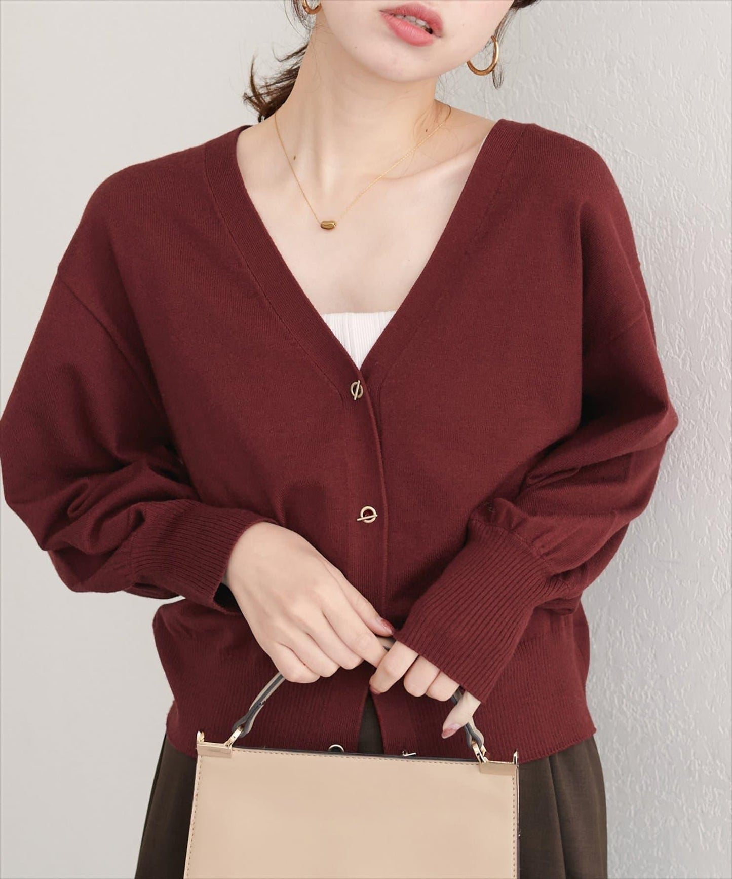 金屬孔眼基礎款開衫