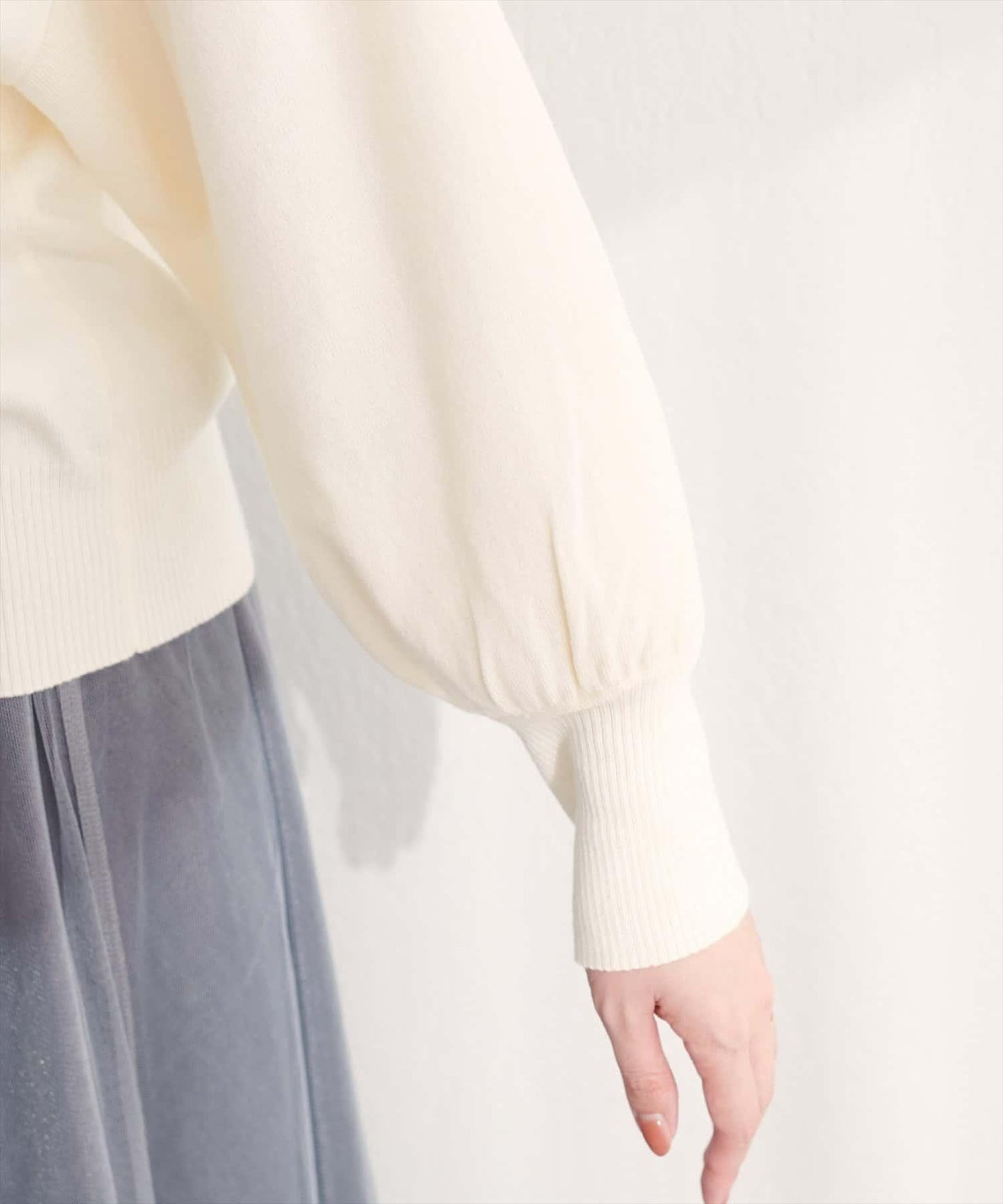 金屬孔眼基礎款開衫