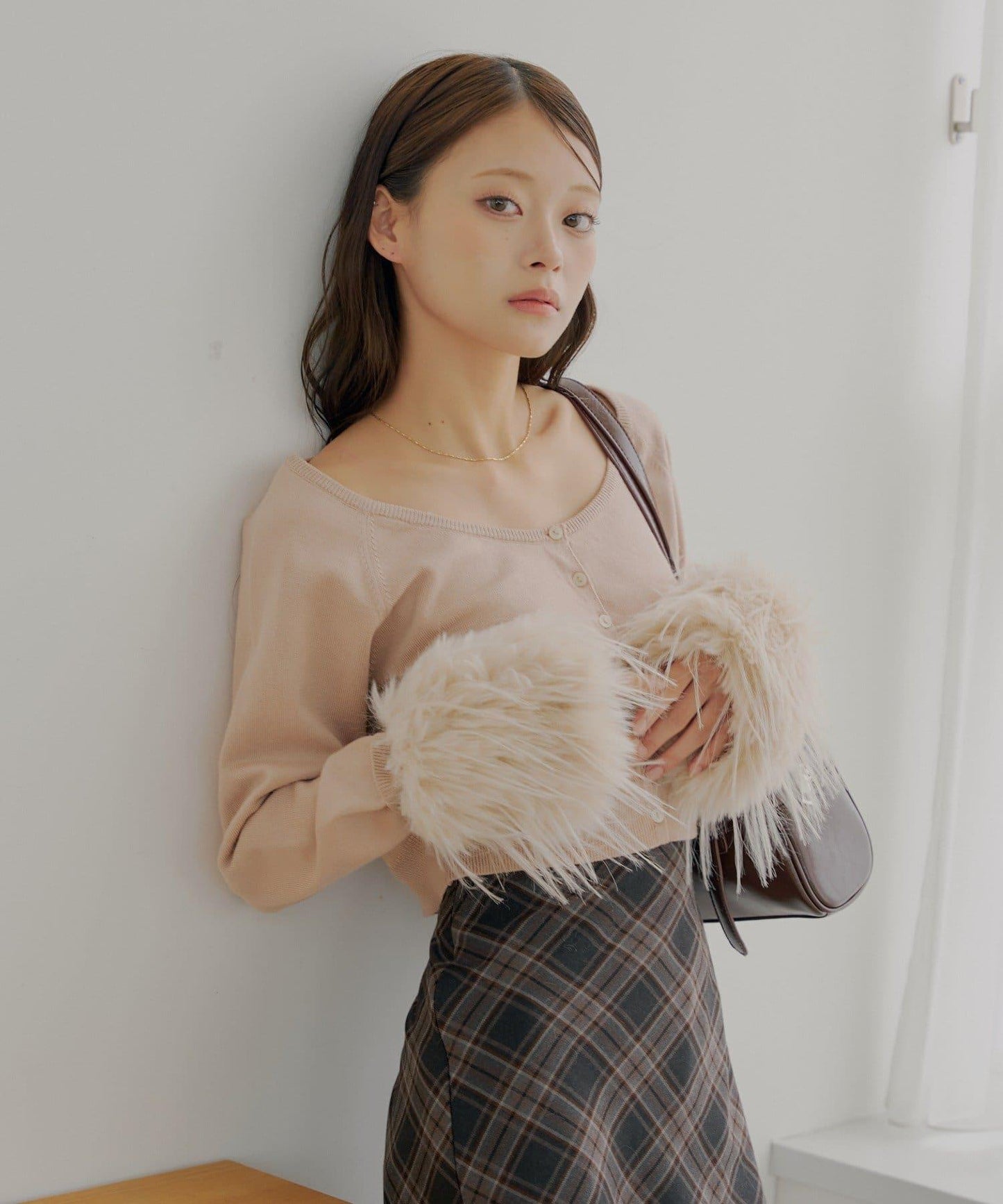 【Chico】短款毛絨袖開衫