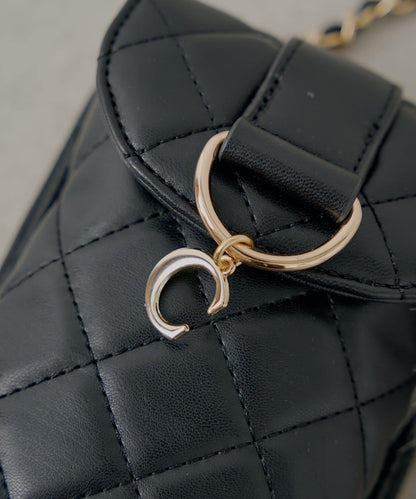 帶毛球掛飾絎縫手機包