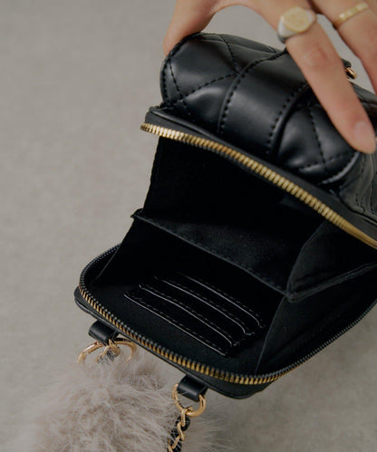 帶毛球掛飾絎縫手機包