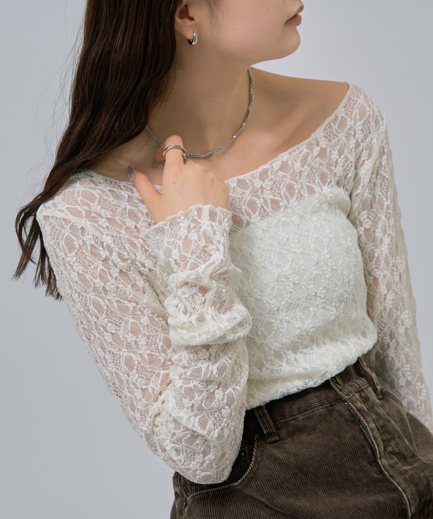 蕾絲套頭衫