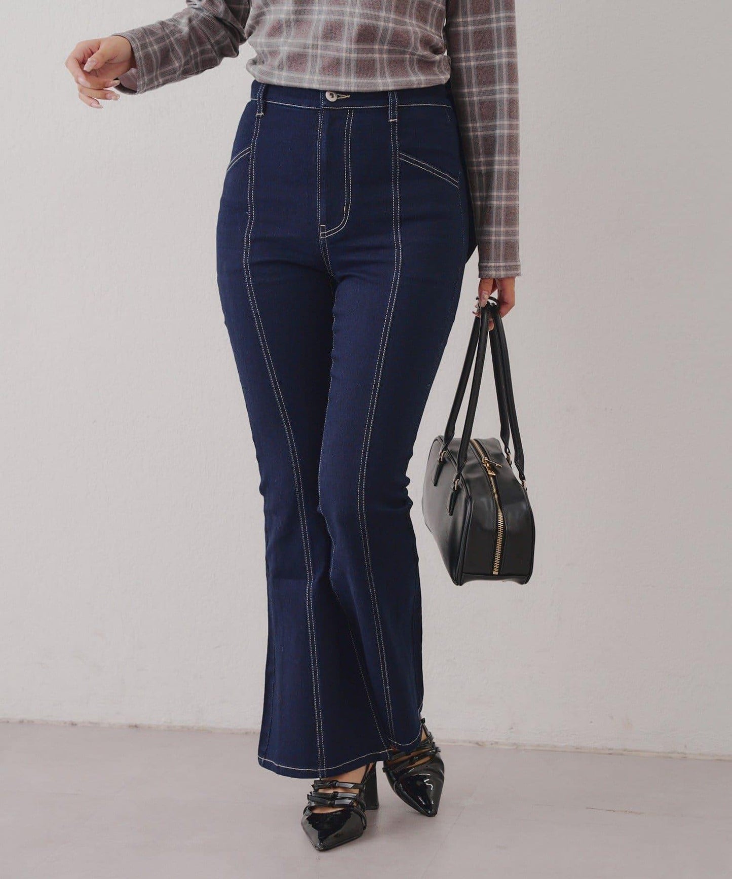 【背面也很可愛】蝴蝶結牛仔喇叭褲