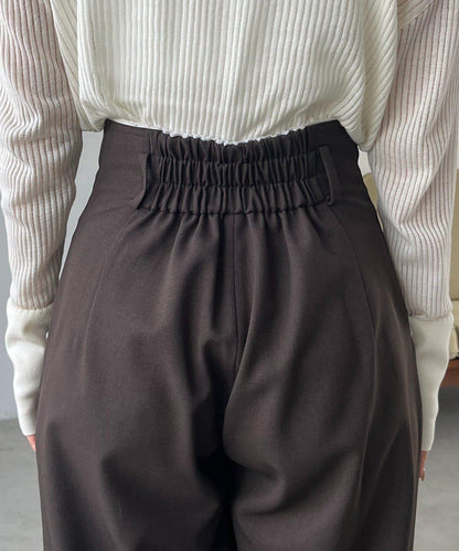 〈C.L〉剪裁高腰長褲