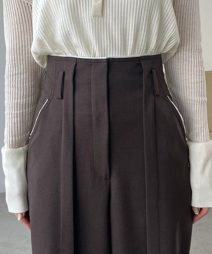 〈C.L〉剪裁高腰長褲