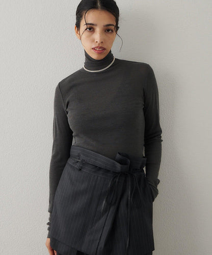 羊毛混紡高領套頭衫