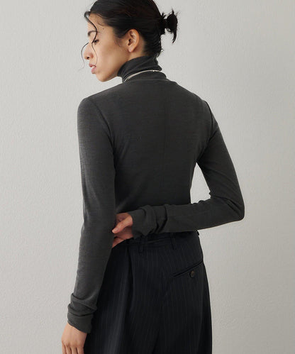 羊毛混紡高領套頭衫