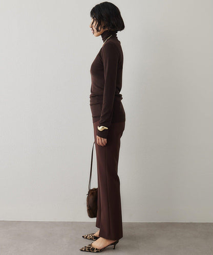 羊毛混紡高領套頭衫