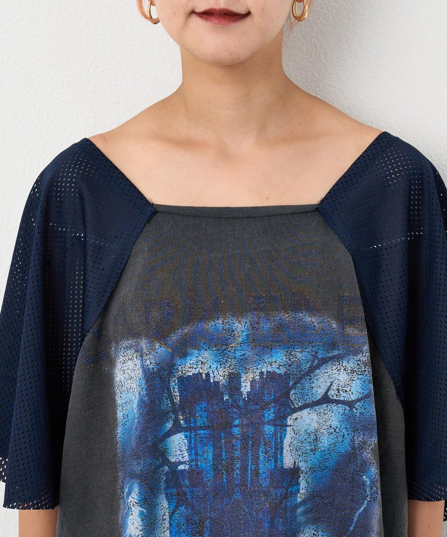 etsinta改良款網紗喇叭袖T恤