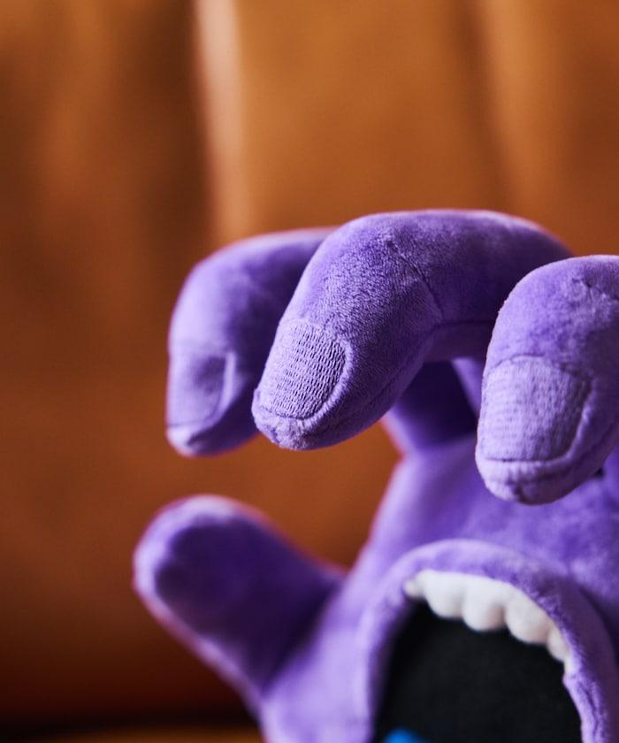 SANTA CRUZ 尖叫之手毛絨玩具 35cm