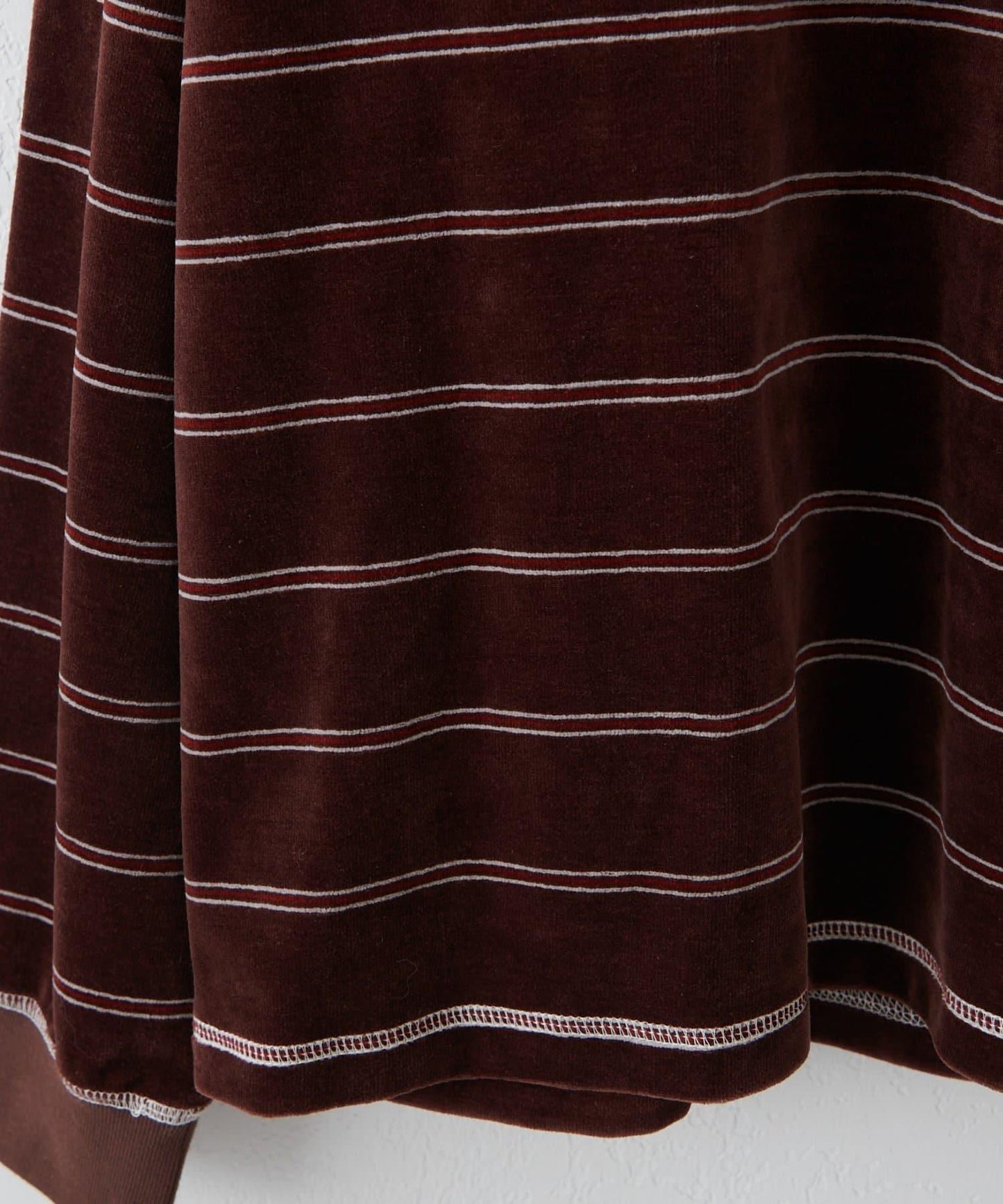 【Discoat】【男女同款】天鵝絨條紋圓領衫