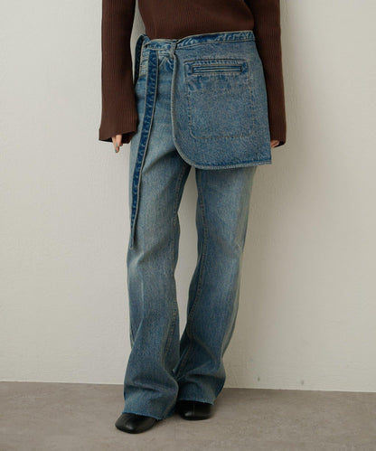 帶口袋喇叭牛仔褲