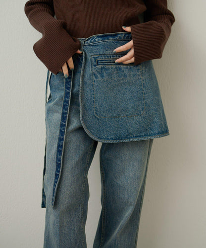 帶口袋喇叭牛仔褲
