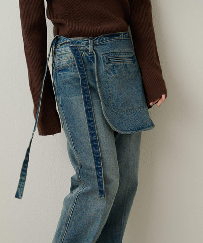 帶口袋喇叭牛仔褲
