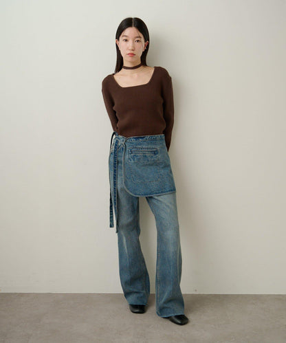 帶口袋喇叭牛仔褲