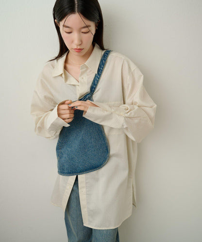 帶口袋喇叭牛仔褲