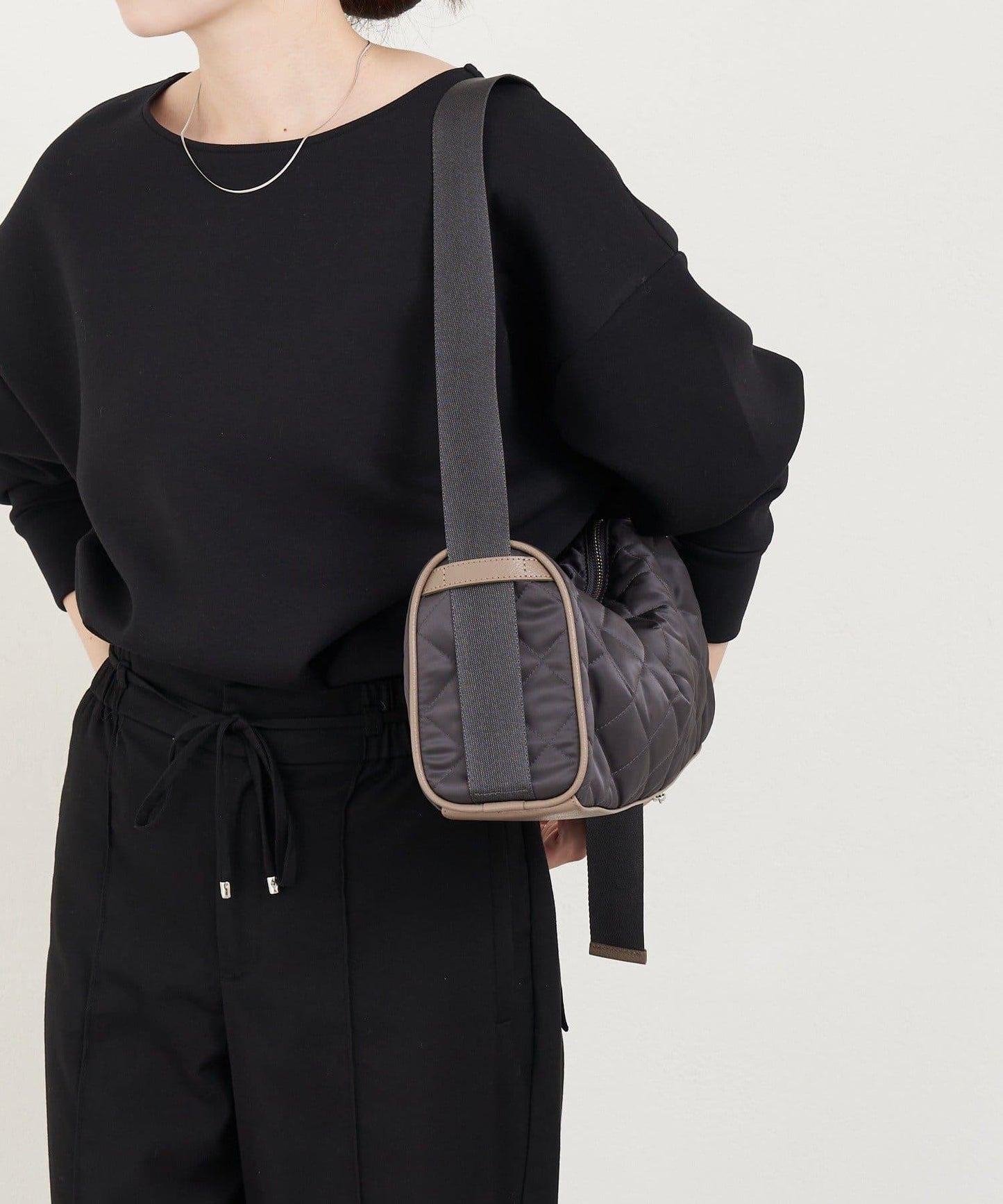 菱格紋迷你單肩包