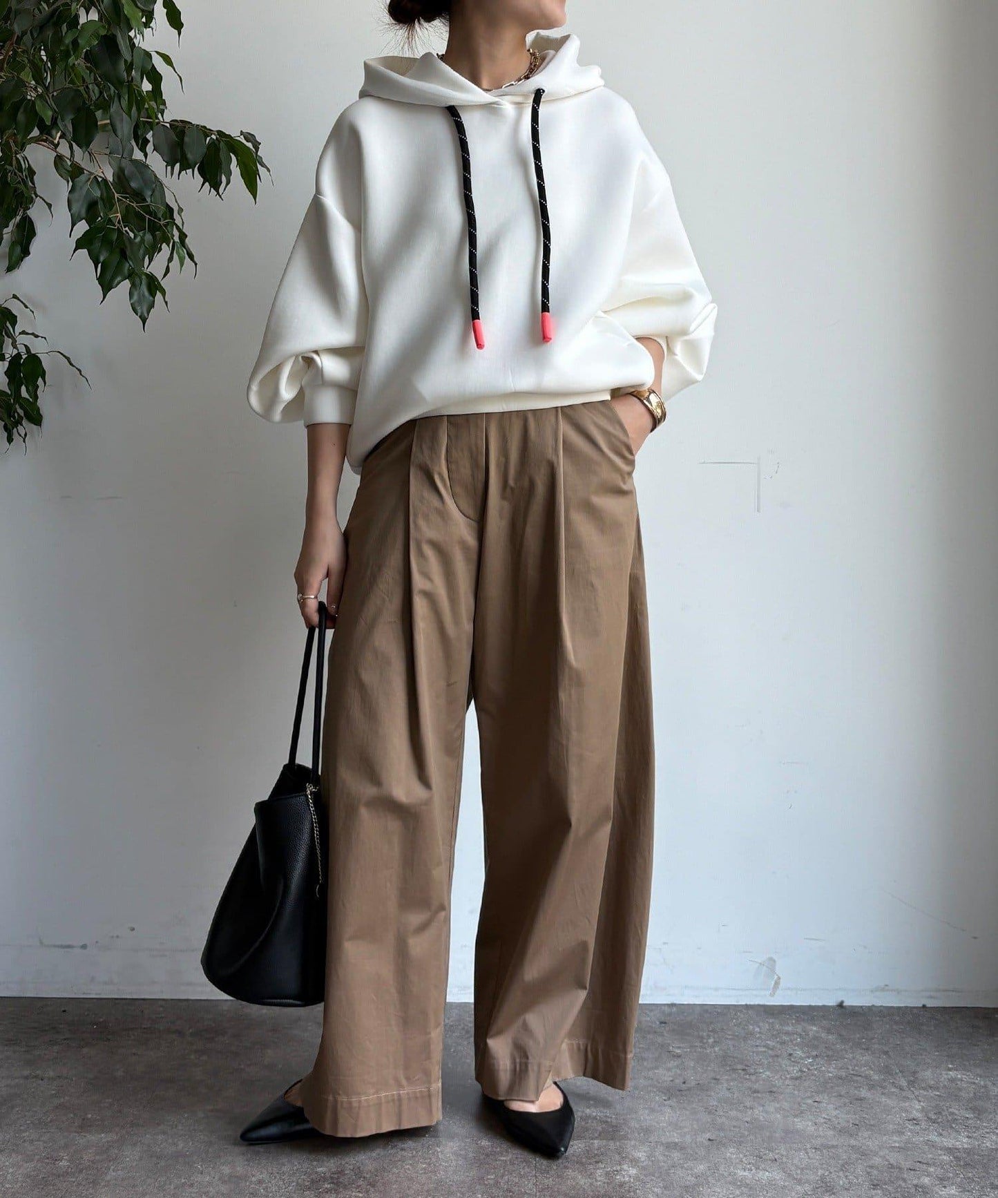 背面標誌連帽衛衣