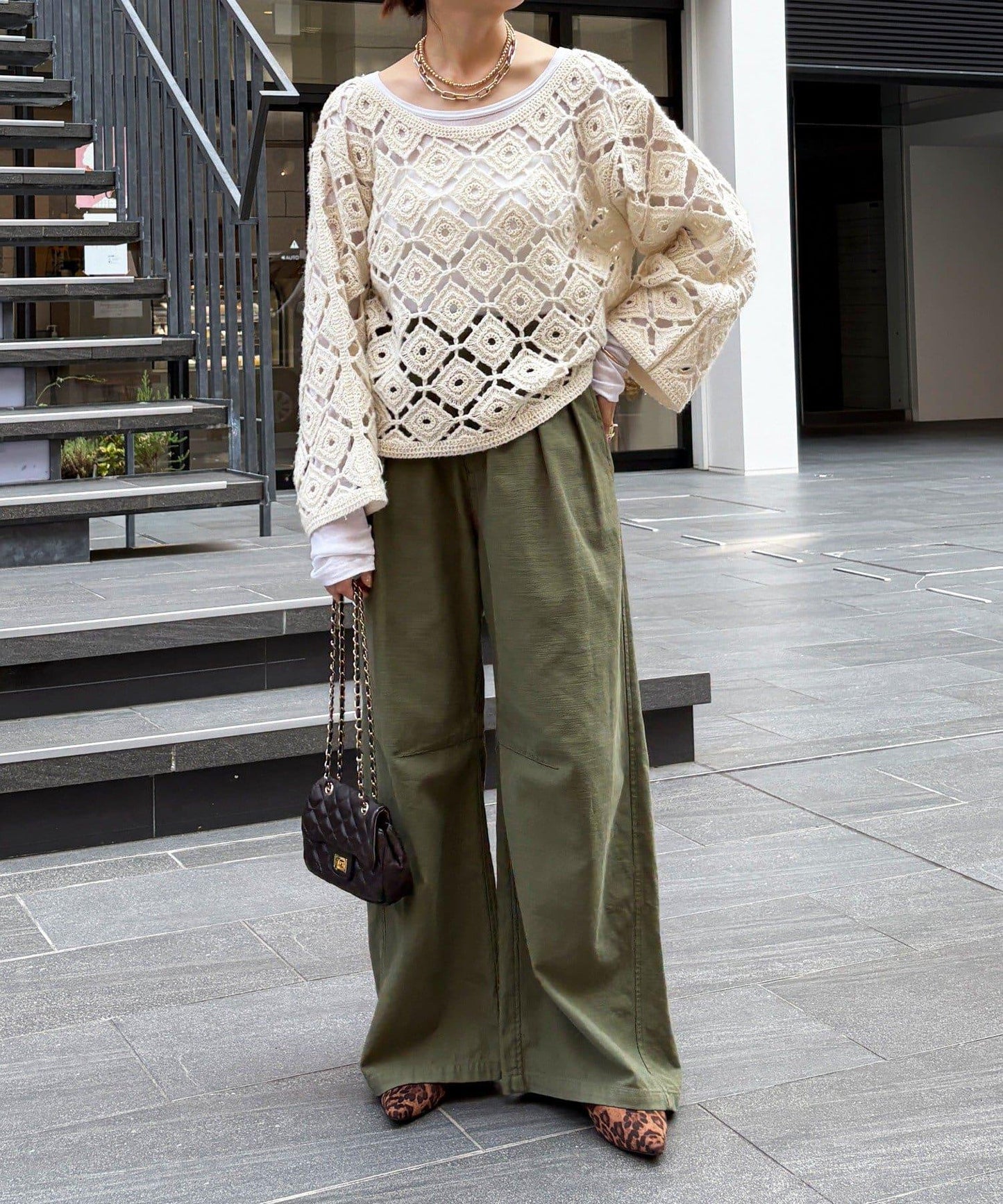 【DouDou】鉤針刺繡套頭衫