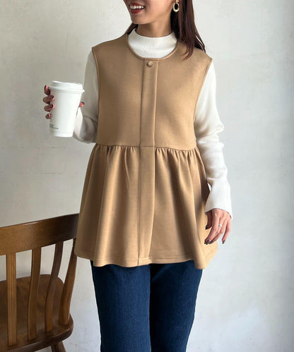 荷葉邊背心×針織套頭衫