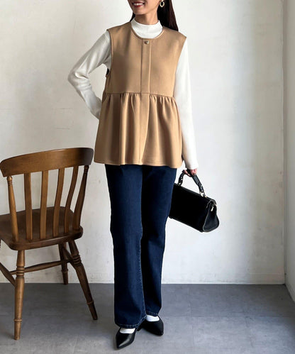 荷葉邊背心×針織套頭衫