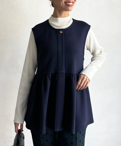 荷葉邊背心×針織套頭衫