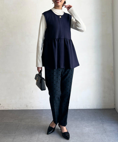 荷葉邊背心×針織套頭衫