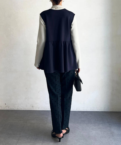 荷葉邊背心×針織套頭衫