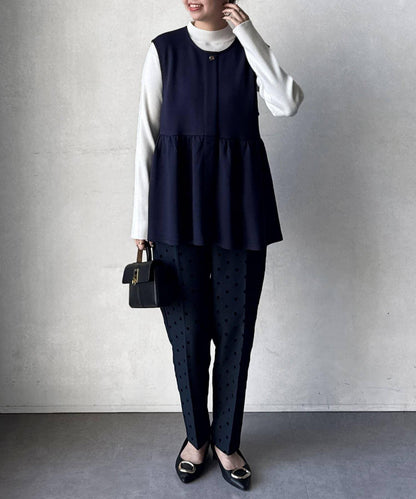 荷葉邊背心×針織套頭衫