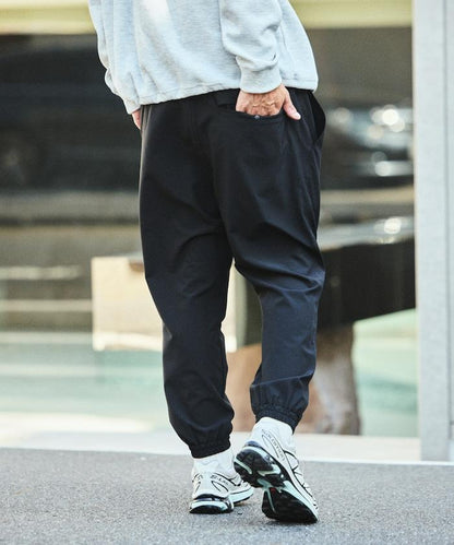 全氣候運動服 可收納輕便休閒束腳褲