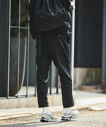全氣候運動服 錐形剪裁 可收納 休閒褲