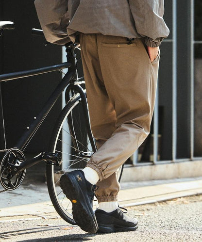 全氣候運動服 可收納輕便休閒束腳褲