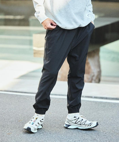 全氣候運動服 可收納輕便休閒束腳褲