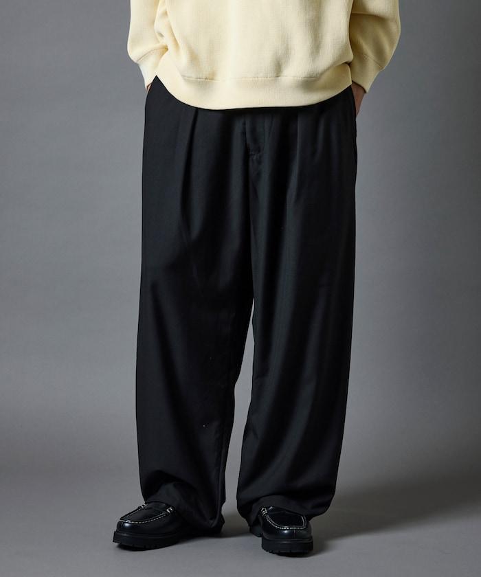 寬鬆版型桶形西裝褲