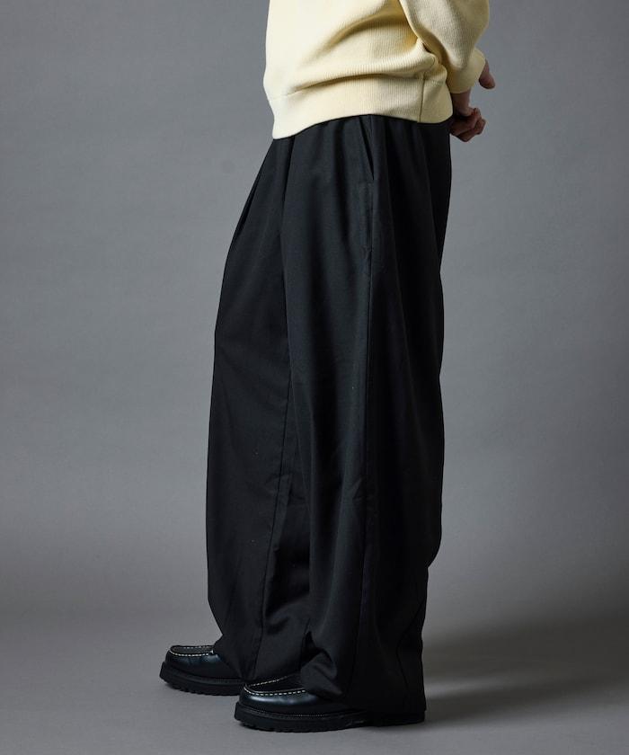 寬鬆版型桶形西裝褲