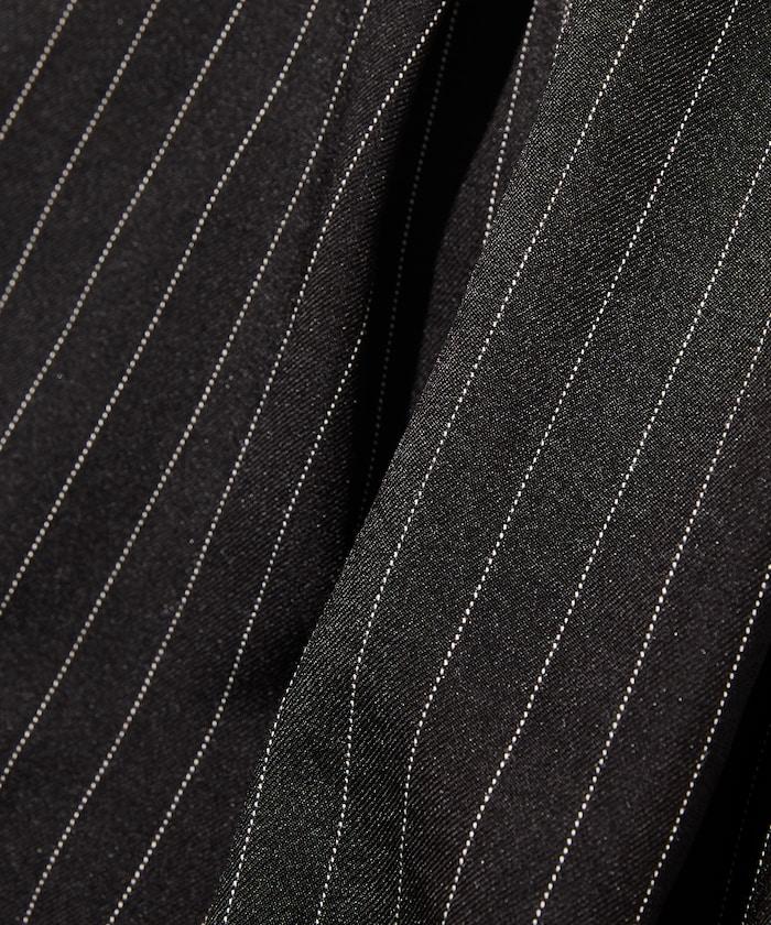 寬鬆版型桶形西裝褲