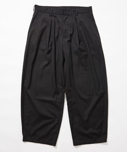 寬鬆版型桶形西裝褲