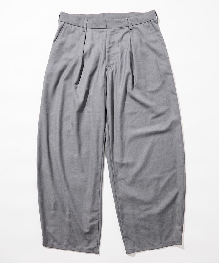 寬鬆版型桶形西裝褲